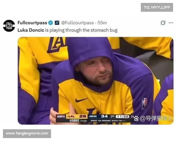 NBA花絮:球员幕后趣事大揭秘,赛场外的真实故事与精彩瞬间 NBA花絮:球员幕后趣事大揭秘,赛场外的真实故事与精彩瞬间
